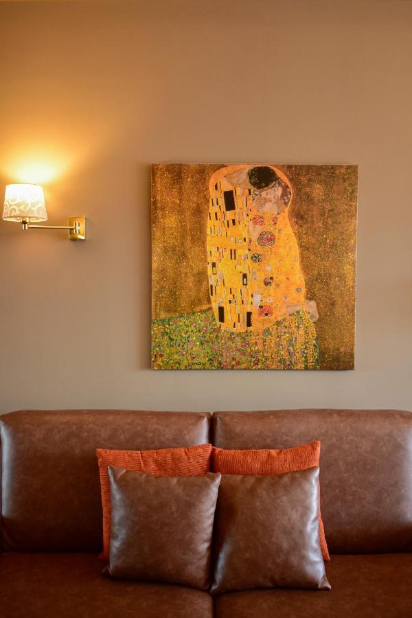 בסאורי Hotel Armine מראה חיצוני תמונה