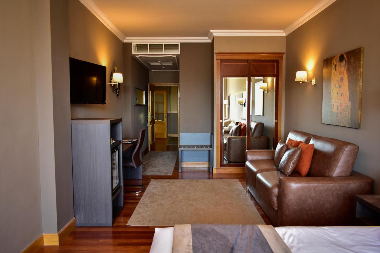 בסאורי Hotel Armine מראה חיצוני תמונה
